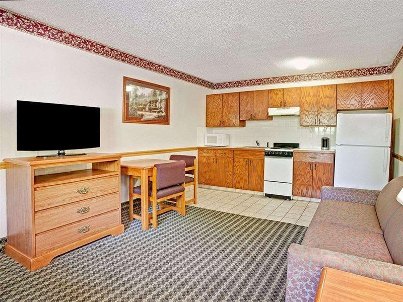 Days Inn & Suites By Wyndham Monroe Luaran gambar