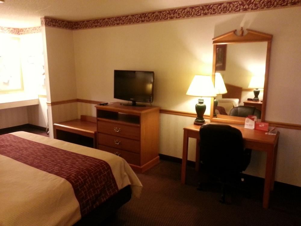 Days Inn & Suites By Wyndham Monroe Luaran gambar
