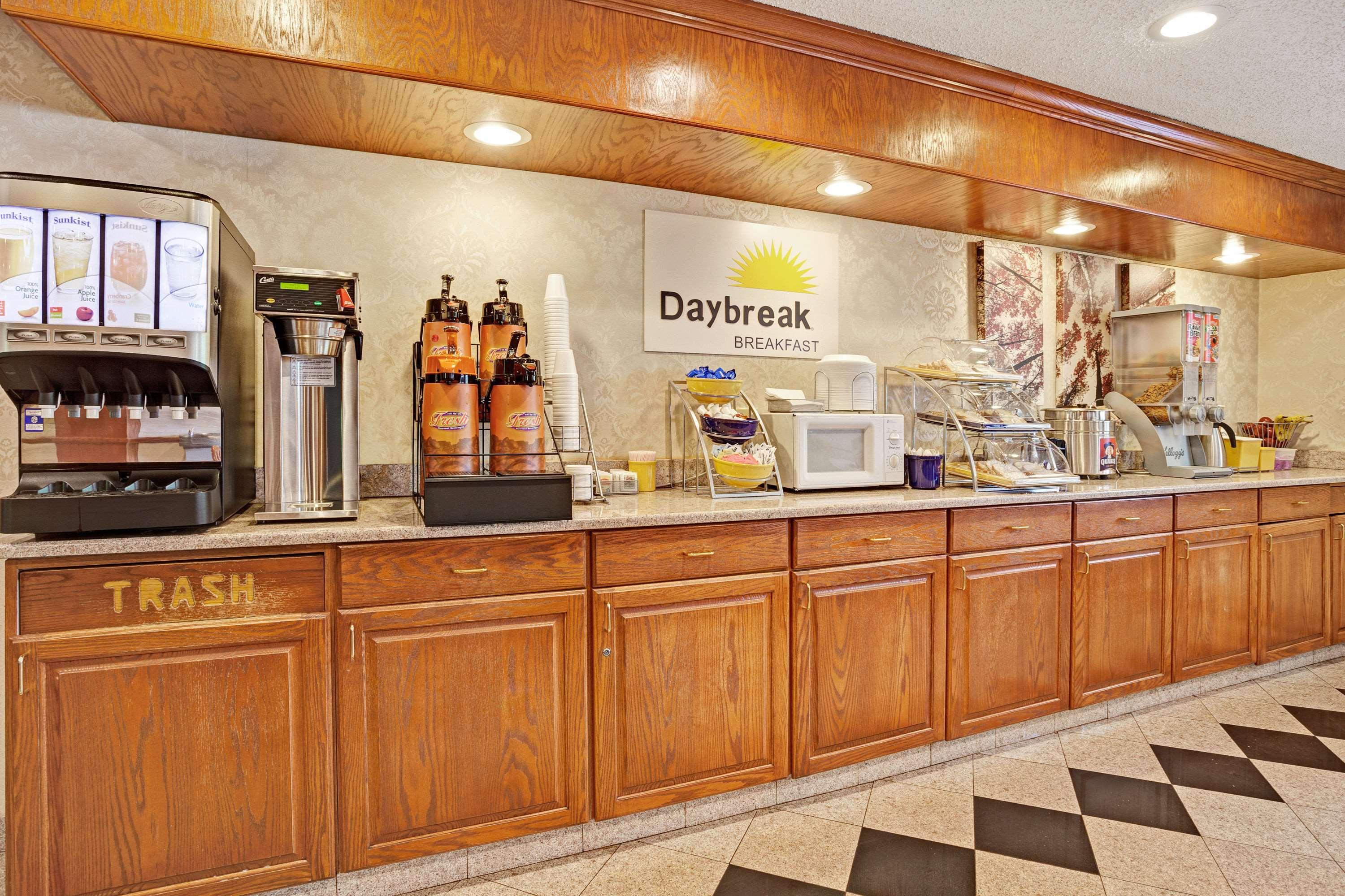 Days Inn & Suites By Wyndham Monroe Luaran gambar