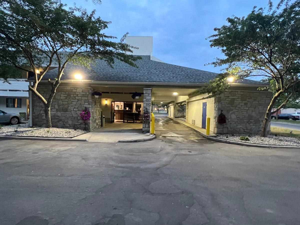 Days Inn & Suites By Wyndham Monroe Luaran gambar