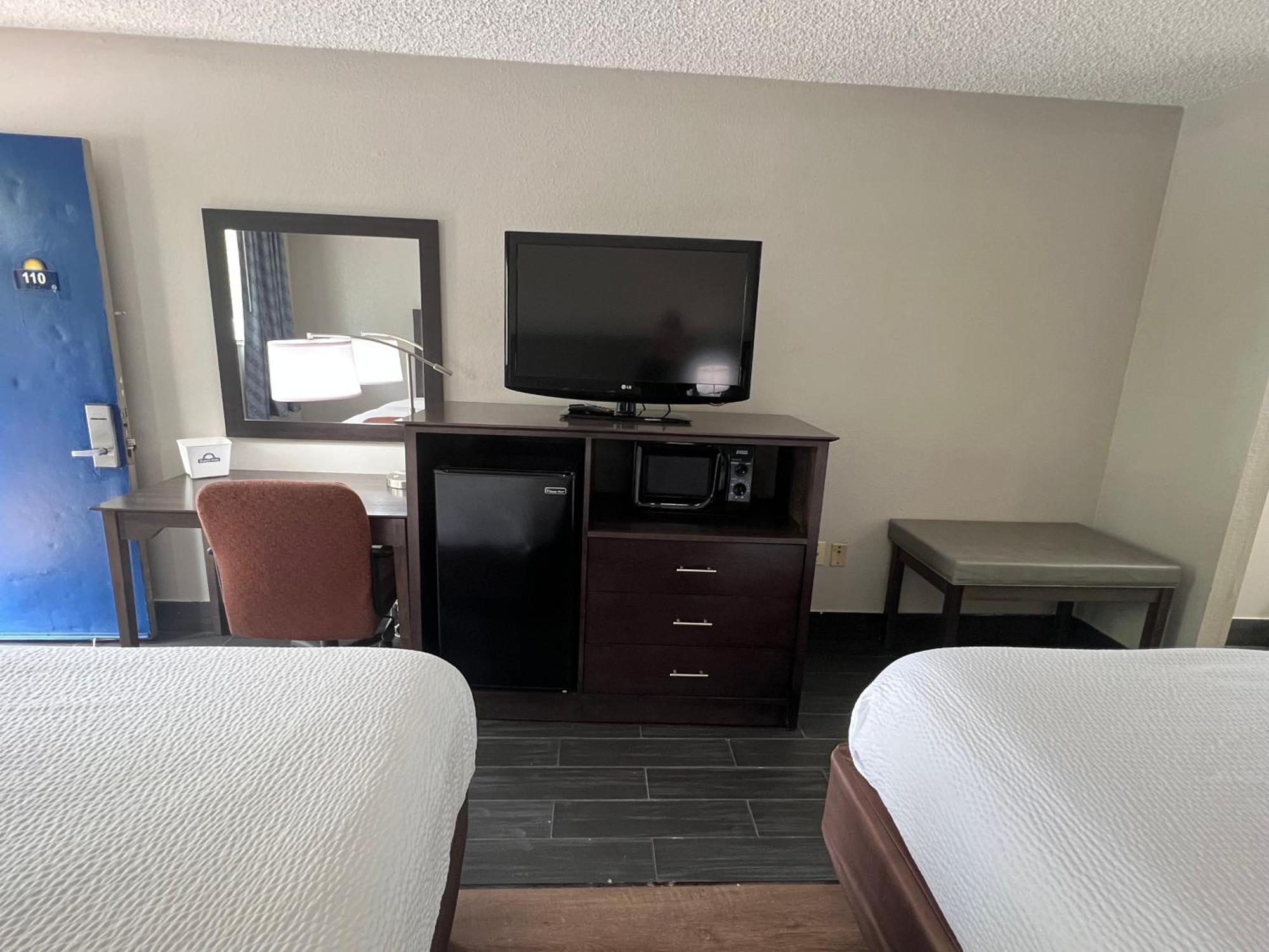 Days Inn & Suites By Wyndham Monroe Luaran gambar