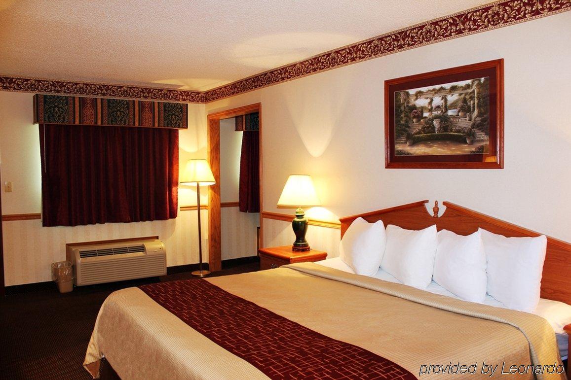 Days Inn & Suites By Wyndham Monroe Bilik gambar