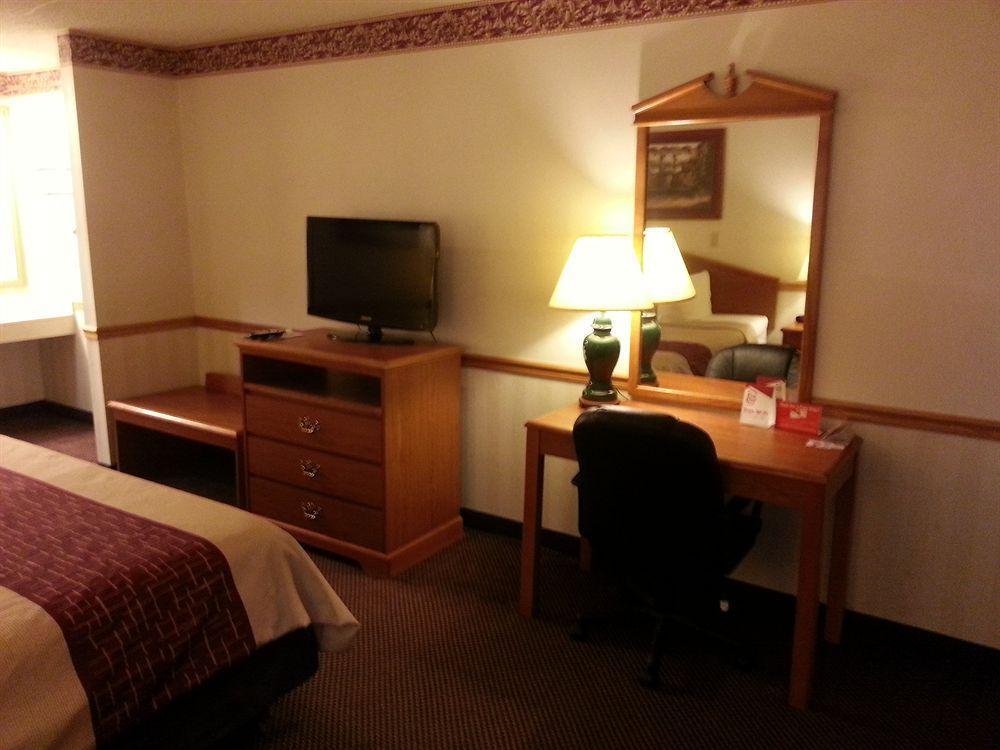 Days Inn & Suites By Wyndham Monroe Luaran gambar
