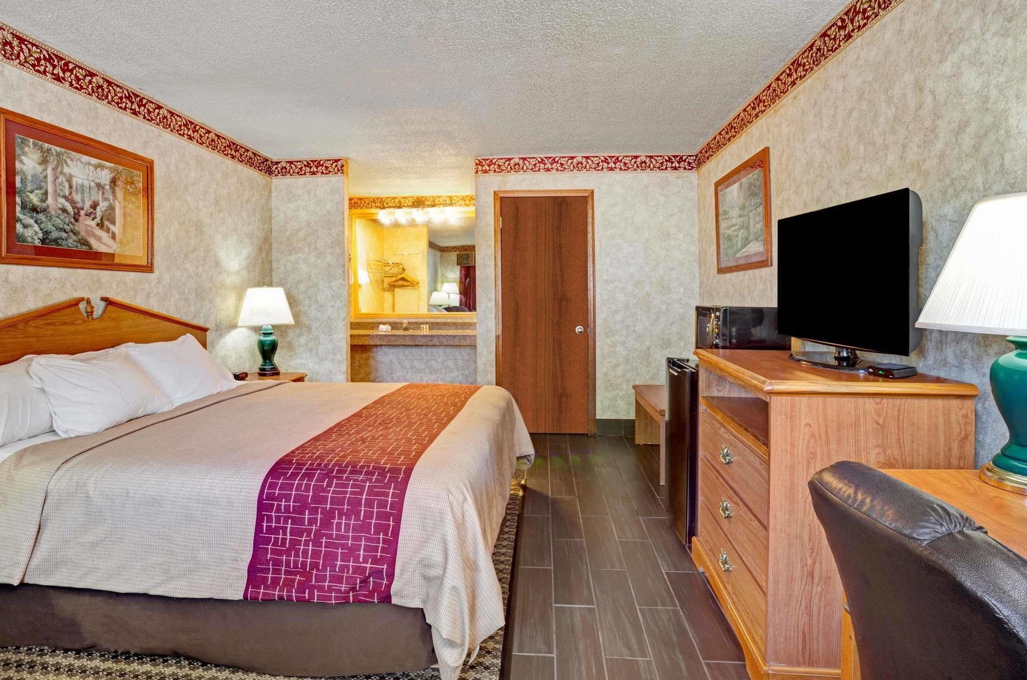 Days Inn & Suites By Wyndham Monroe Luaran gambar