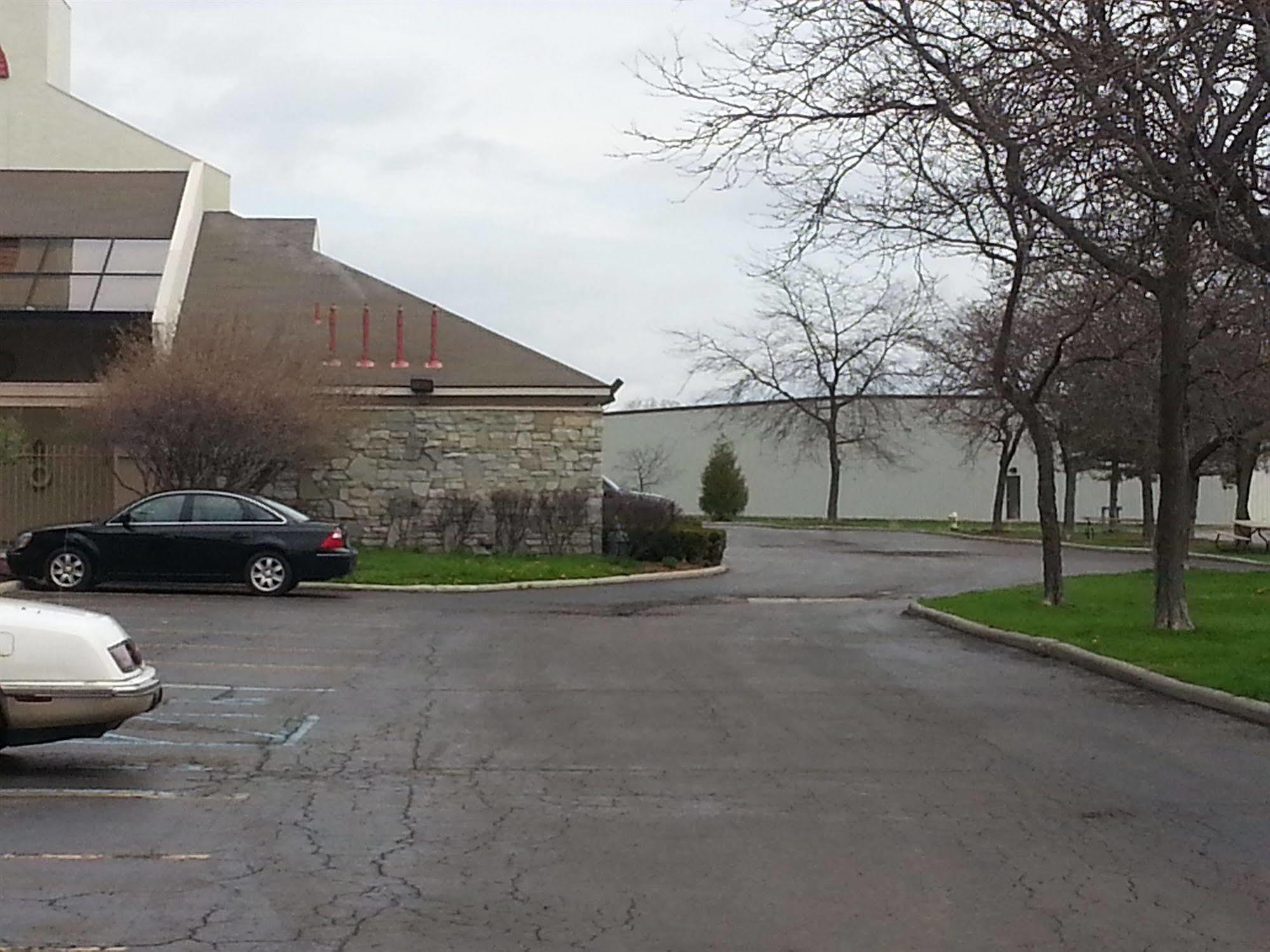 Days Inn & Suites By Wyndham Monroe Luaran gambar